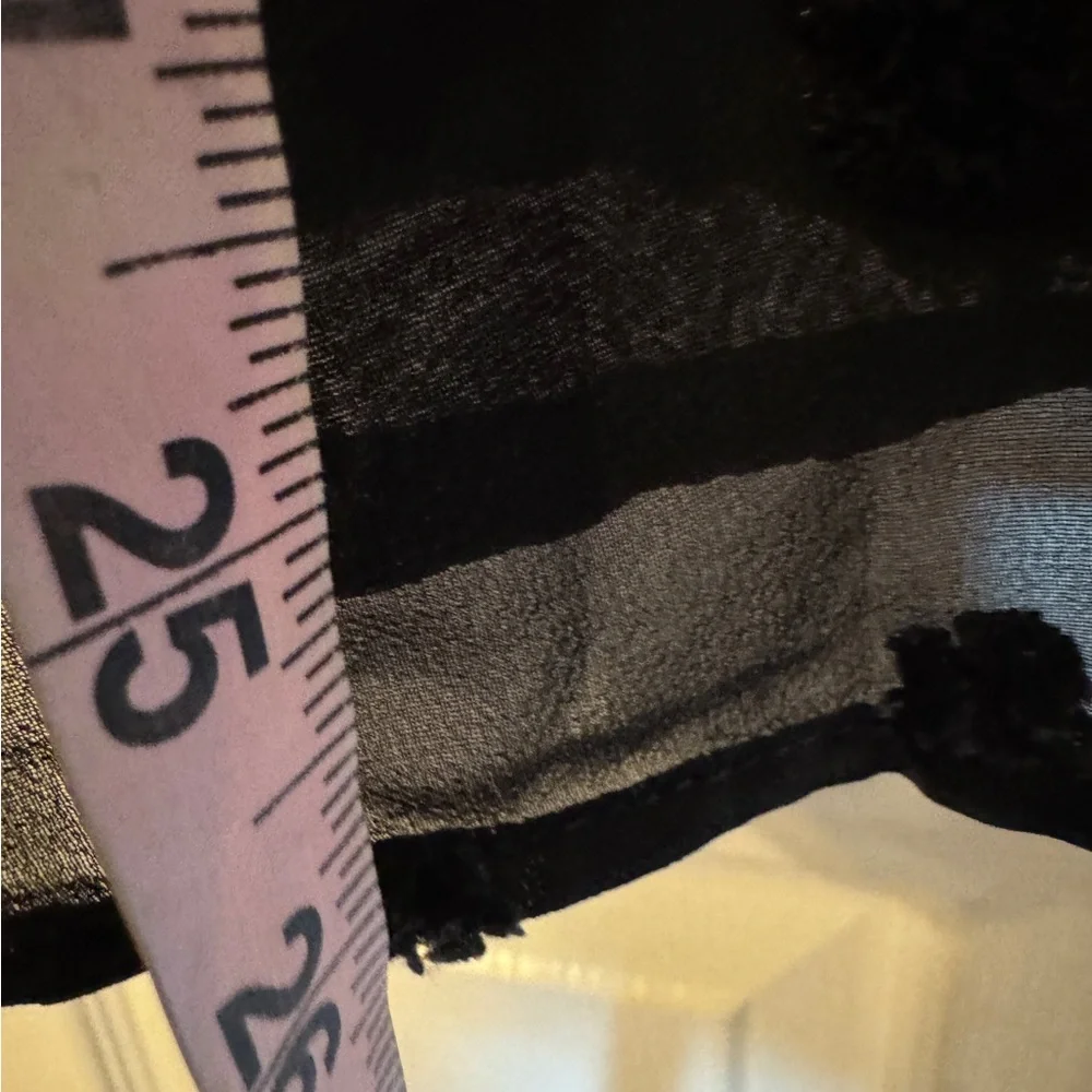 Entro Black Sheer Ruffled Blouse Size L - Picture 9 of 12